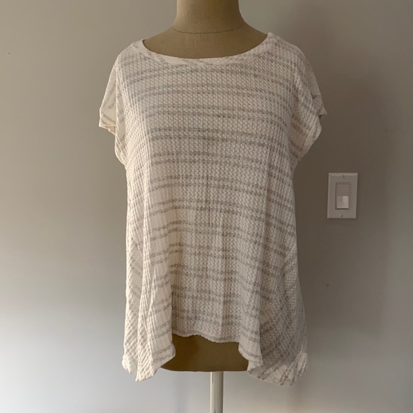 Altar’d State tee S - Picture 1 of 3